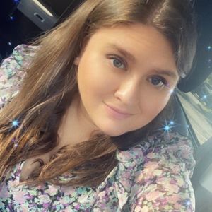 Meet your Posher, Yasmine